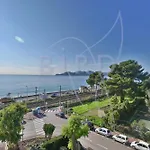 Vue Mer Et Esterel Cannes Just Next To The Beach