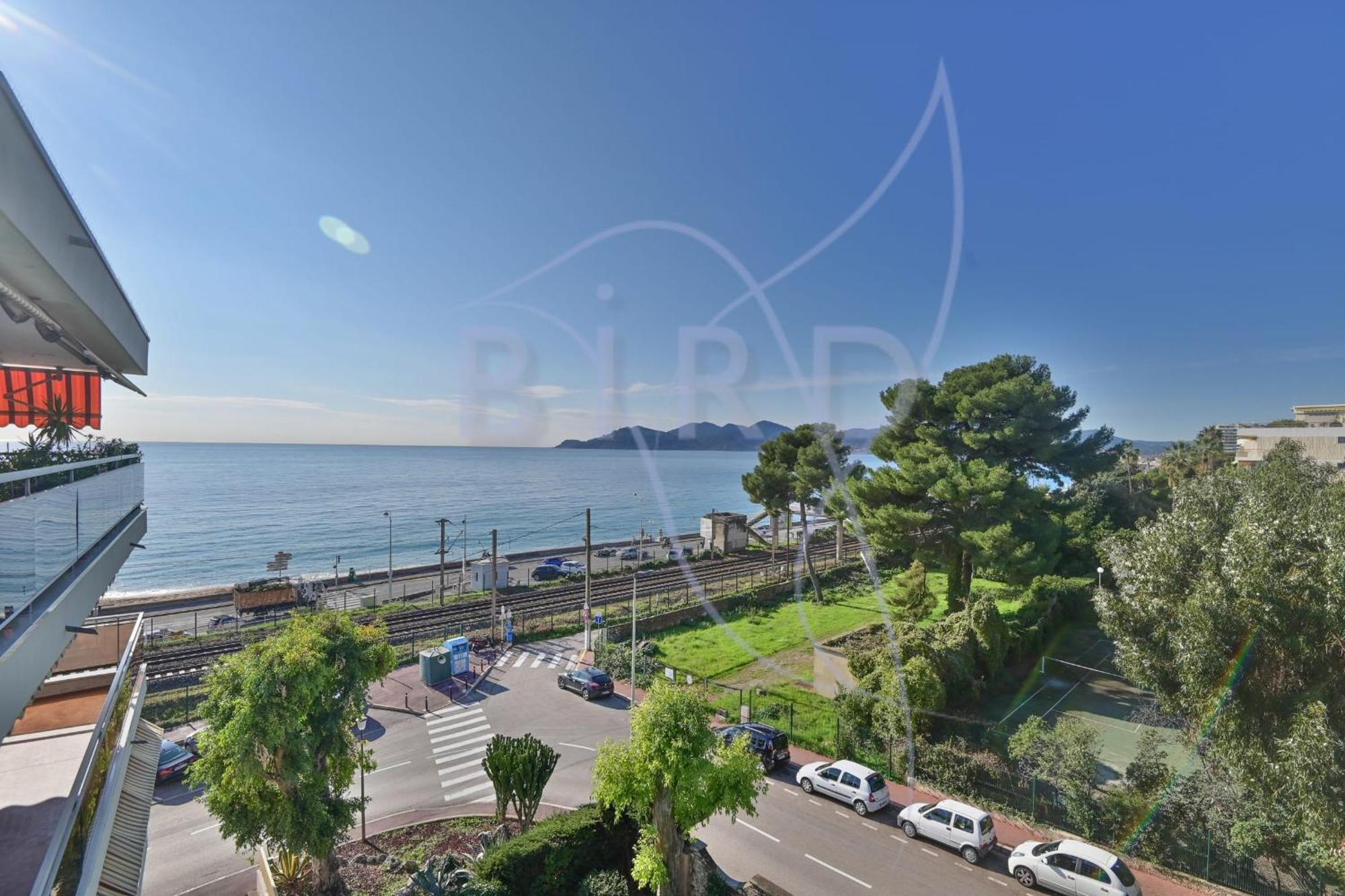 Apartment Vue Et Esterel Just Next To The